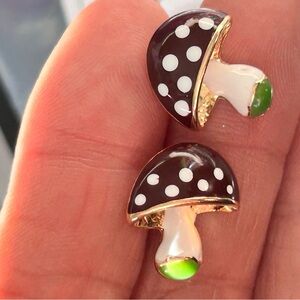 18k Gold‎ Plated Adorable Enamel Brown & Green Magic Mushroom Stud Earrings NEW